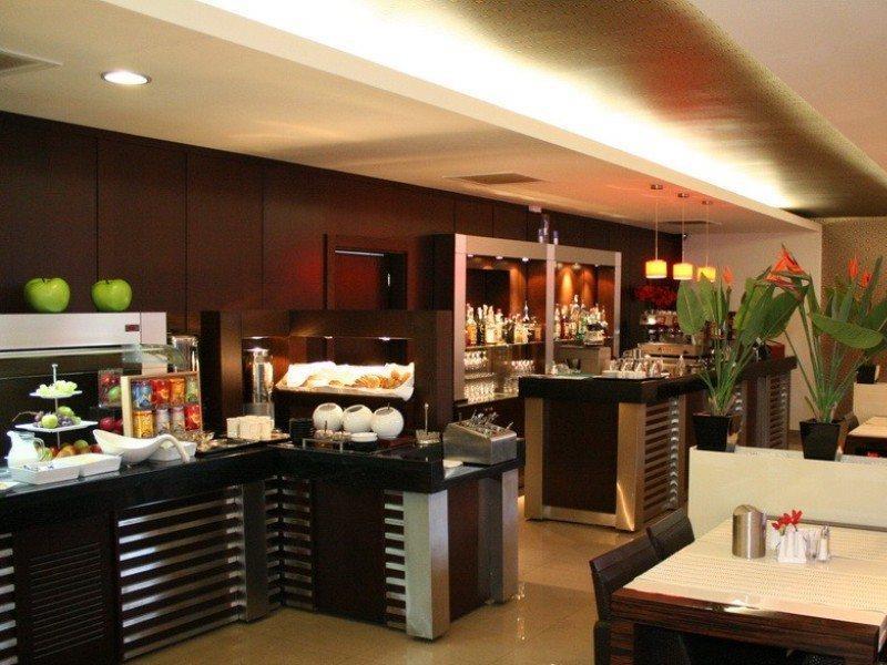 Hotel Cubix Brasov Ngoại thất bức ảnh