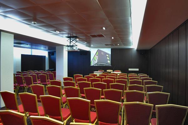 Hotel Cubix Brasov Ngoại thất bức ảnh